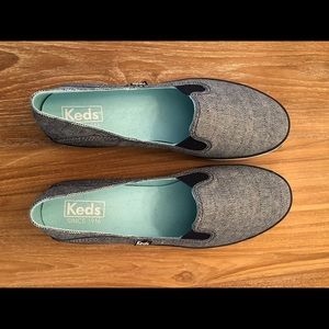 Keds slip on sneakers size 9. Never worn. Navy.